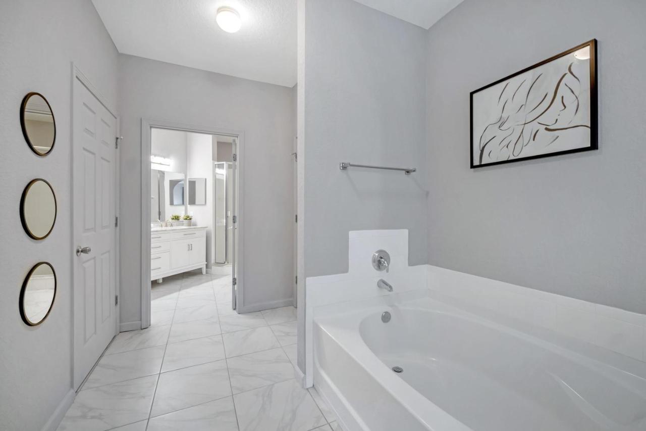 Near Disney - Spacious 3Br - Pool And Hot Tub! Orlando Exteriör bild